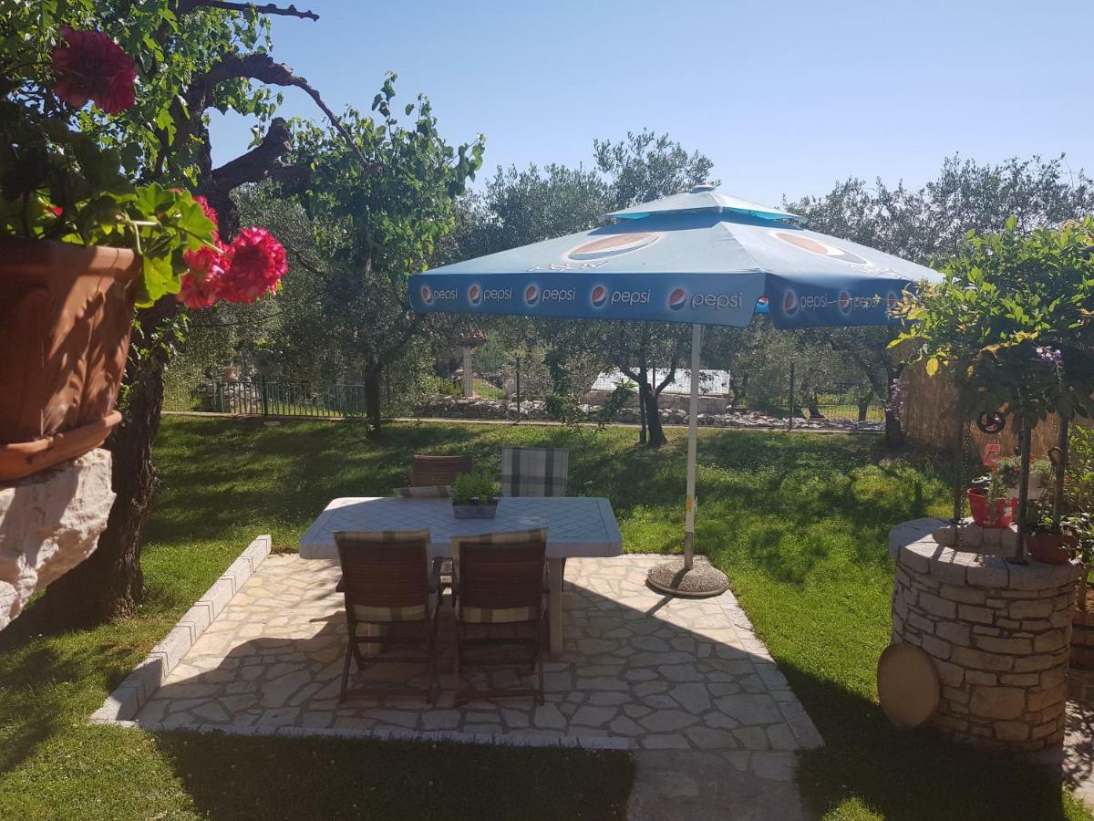 Casa Istria Villa Buje Exterior photo